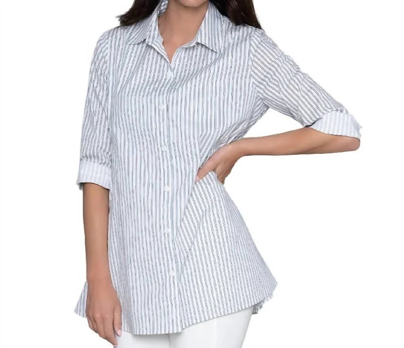 Center Stage Shirt In Chambray Yarn Dye Stripe