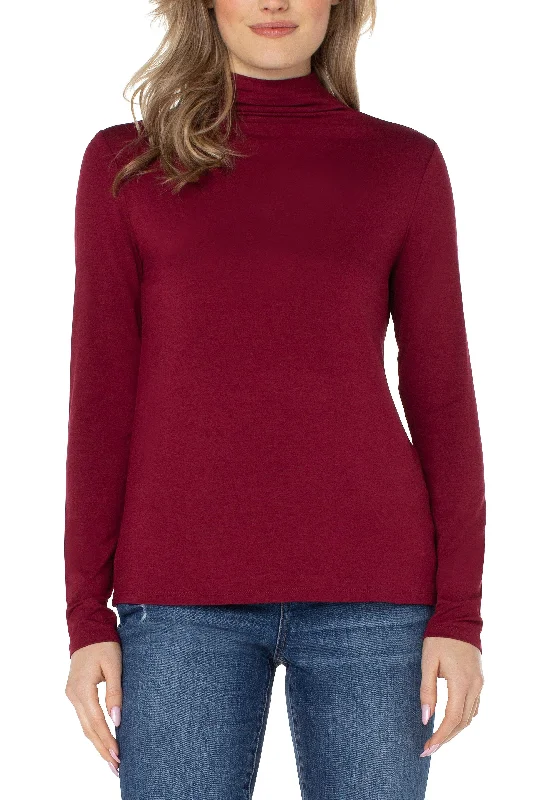 Liverpool Long Sleeve Mock Neck Knit Top In Red Velvet